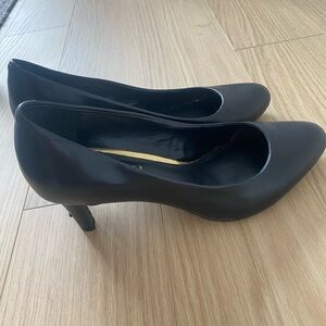 Lauren Ralph Leather High Heel Pump